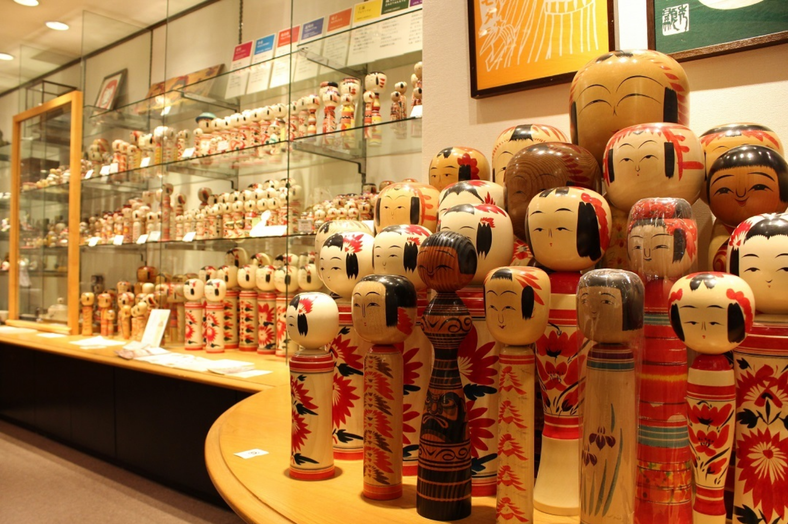 伝統こけし-Traditional Kokeshi 伝統こけし-Traditional Kokeshi