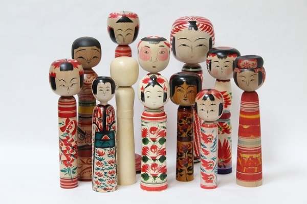 伝統こけし-Traditional Kokeshi 伝統こけし-Traditional Kokeshi
